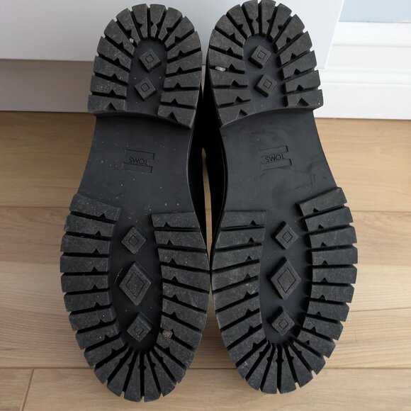 TOMS Bennet Black Faux Fur Water Resistant Leather Boot (Size W's 8, no box) - Picture 3 of 7